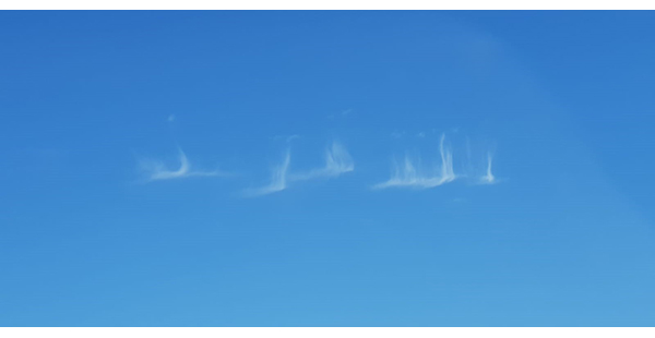 Afrin sınırında  bulutların  oluşturduğu  ‘Allah Azim’ yazısı  büyük ilgi çekti