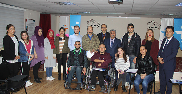 Beceri eğitimi alan engelli vatandaşlara sertifika verildi