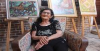 92 yaşındaki Pakize nine göz nuru eserlerini sergiledi