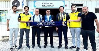 FENERBAHÇELİLER HATAY’DA KIRTASİYE YARDIMI DAĞITTI