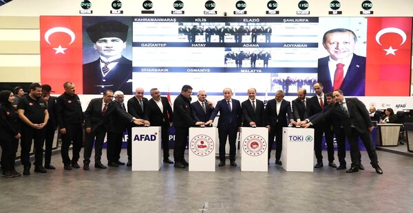 AFAD’DA “DEPREM KONUTLARI KURA VE ANAHTAR TESLİM TÖRENİ” DÜZENLENDİ