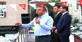 CHP GENEL BAŞKANI ÖZEL, HATAY’DA “HALK BULUŞMASI”NDA KONUŞTU