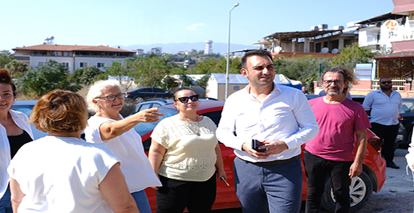 BAŞKAN ÖZGÜN, EMEKÇİ KADINLARLA BİR ARAYA GELDİ