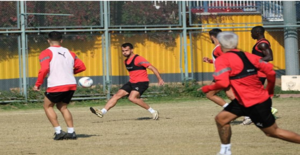 BORDO-BEYAZLILAR, TÜMOSAN KONYASPOR MAÇINA HAZIRLANIYOR