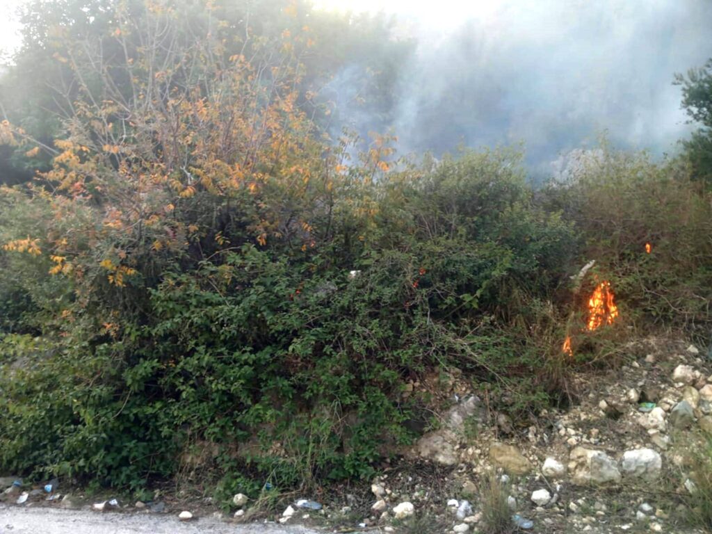 SAMANDAĞ’DA ÇIKAN BAHÇE YANGINI SÖNDÜRÜLDÜ