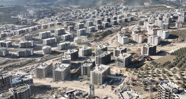 DEPREM BÖLGESİNİN İKİNCİ BÜYÜK ŞANTİYESİ: TOKİ HATAY DİKMECE