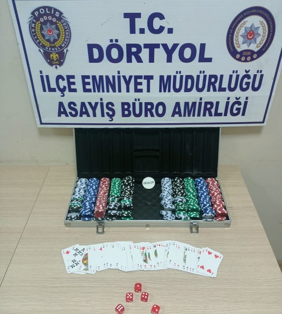 DÖRTYOL’DA KUMAR OYNAYAN 10 KİŞİYE 64 BİN 250 LİRA CEZA KESİLDİ