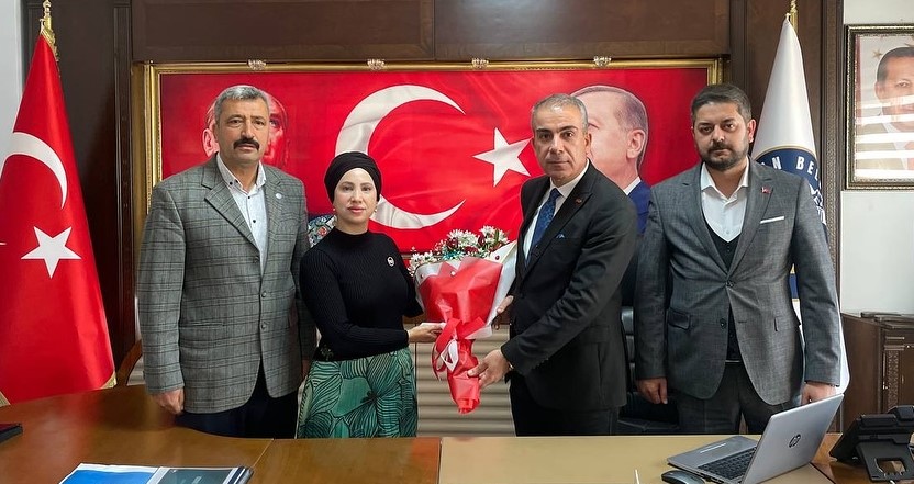 BAŞKAN ÇELİK’TEN EMEĞE SAYGI