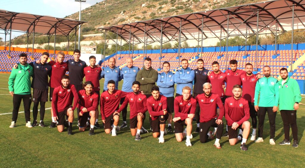 İSKENDERUNSPOR FUAT TOSYALI STADINDA İLK İDMANINI YAPTI