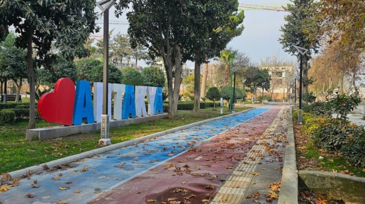 ANTAKYA VALİ ÜRGEN PARKI SESSİZLİĞE BÜRÜNDÜ