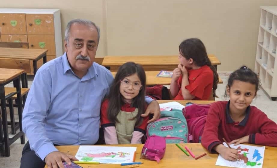 MÜDÜR GÜLİSTAN OKUL ZİYARETLERİNDE BULUNDU