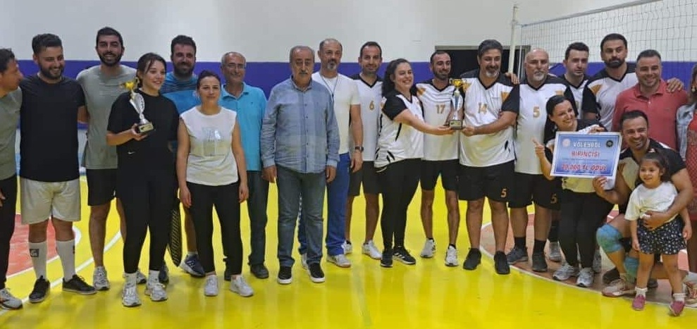 19 MAYIS GENÇLİK KUPASI SAHİPLERİNİ BULDU