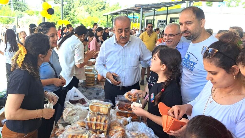 GÜLİSTAN, OKULLARIN KERMES ETKİNLİKLERİNE KATILDI