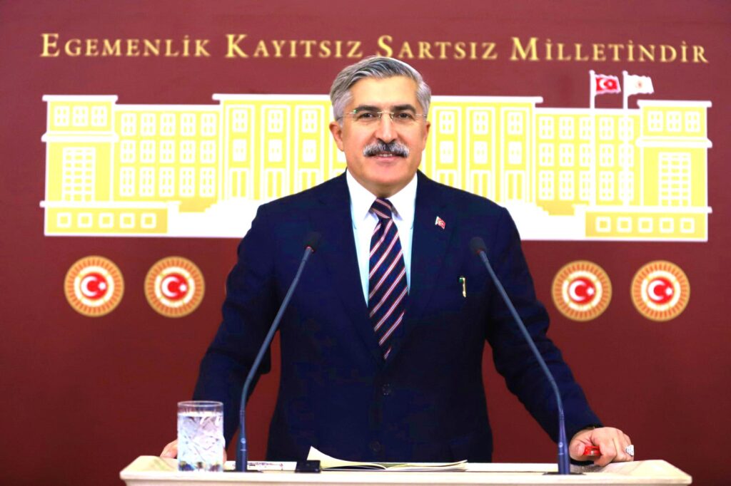 YAYMAN MİLLETVEKİLİ ÖZEL’İ KUTLADI