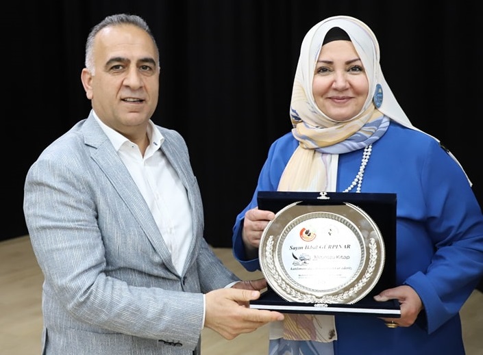 İKBAL GÜRPINAR, ANNELER GÜNÜ’NDE ALTINÖZÜLÜLERLE BULUŞACAK