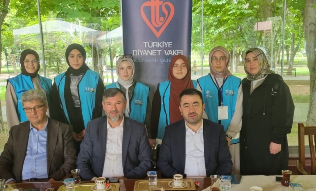 KAYSERİ’DEN HATAY’A ANALARIN DUASIYLA HAYIR ELİ UZANDI