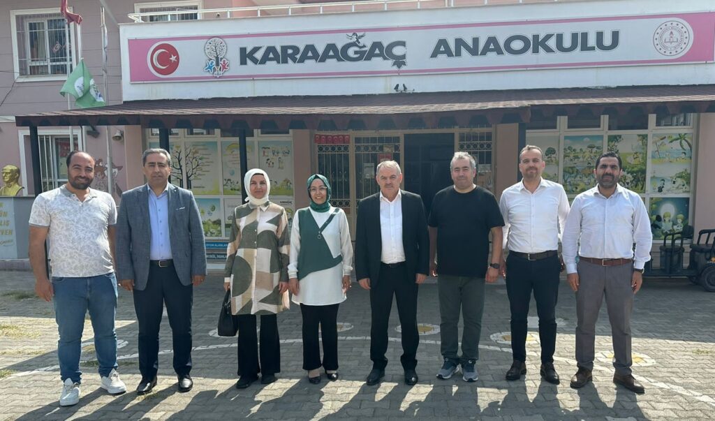 BAŞKAN BAYRAKDAR’DAN ANAOKULUNA ZİYARET