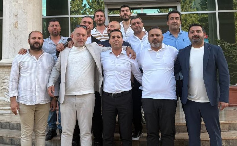 BAŞKAN AYDIN’A TEBRİK ZİYARETLERİ SÜRÜYOR