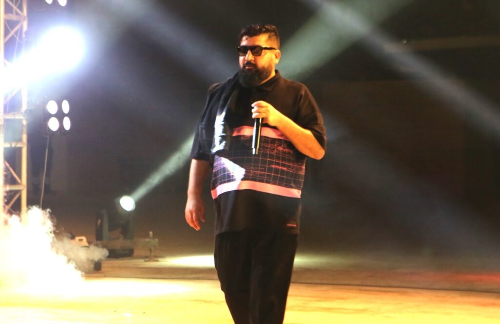 ŞARKICI EYPİO, HATAY’DA KONSER VERDİ