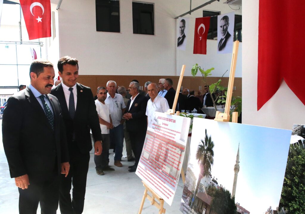 “VAKIF VE AİLE” TEMALI FOTOĞRAF SERGİSİ AÇILDI