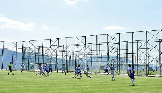 ÜNİVERSİTELERARASI FUTBOL SÜPER LİGİ BAŞLADI