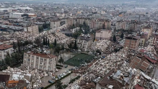 HATAY’DA YAĞMUR APARTMANI’NIN YIKILMASINA İLİŞKİN 8 SANIĞIN YARGILANMASINA DEVAM EDİLDİ