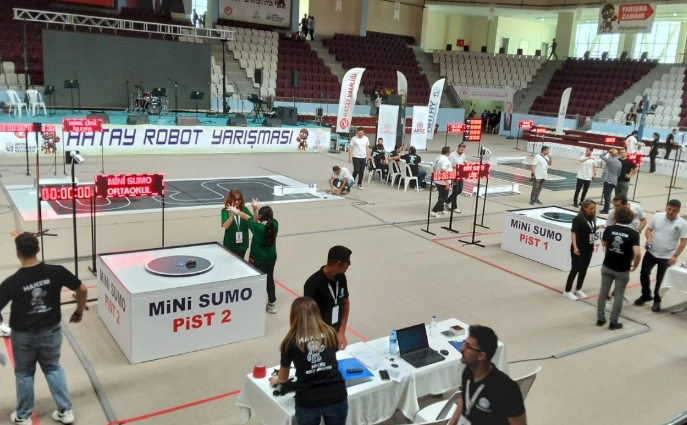 HATAY’DA ROBOTLARIN YARIŞI BAŞLIYOR