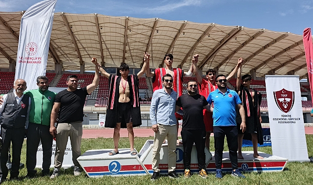 ANTAKYA TOBB ANADOLU İMAM HATİP LİSESİ TÜRKİYE ŞAMPİYONASINDA ZİRVEYE YÜKSELDİ