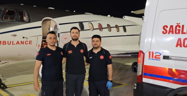 KALP HASTASI 8 GÜNLÜK BEBEK UÇAK AMBULANSLA NAKLEDİLDİ