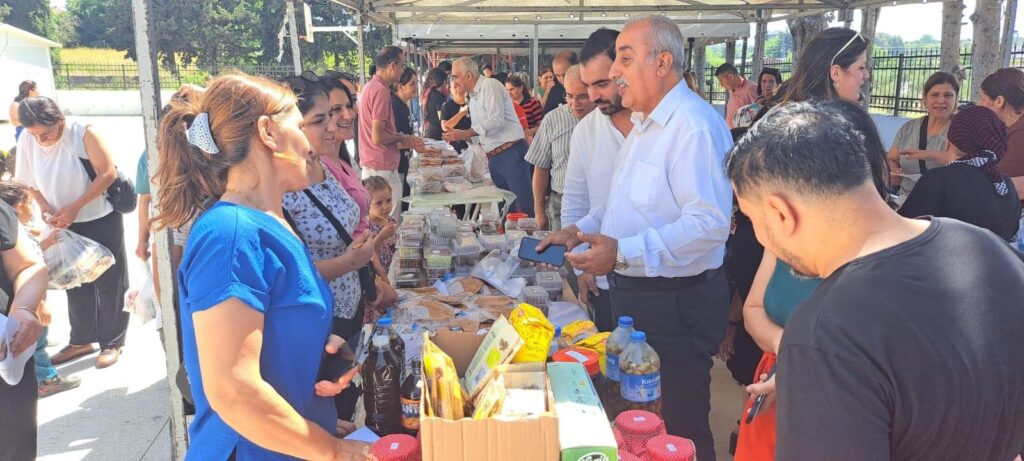İLÇE MİLLİ EĞİTİM MÜDÜRÜ GÜLİSTAN KERMESE KATILDI
