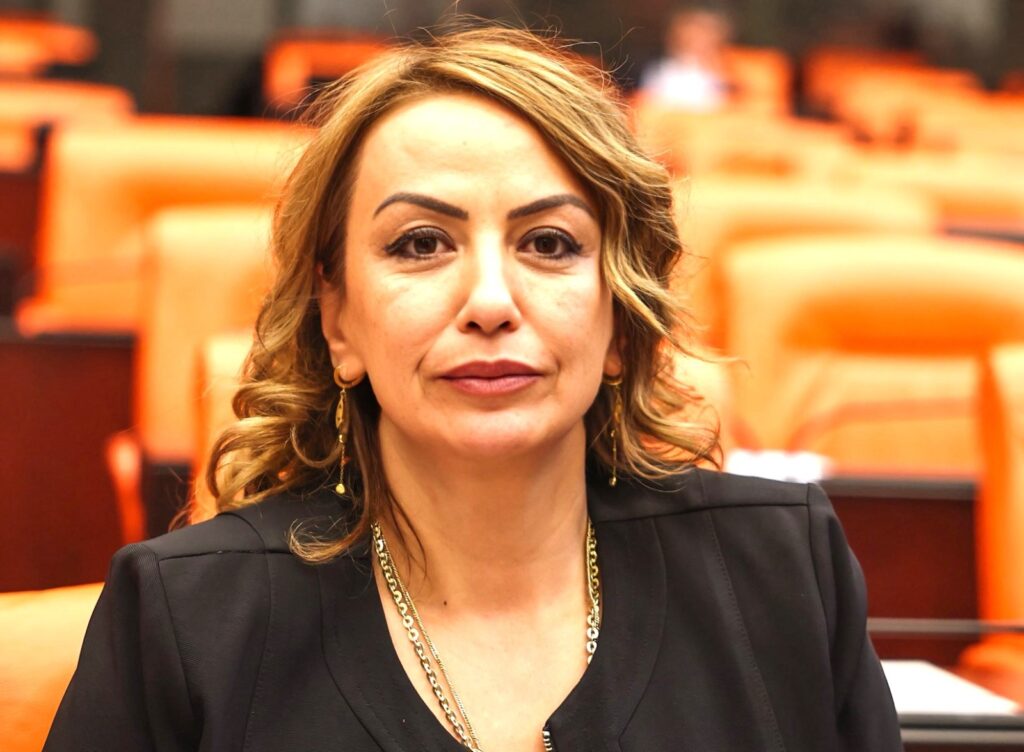 YILDIRIM KARA: EMEKLİYİ VE ASGARİ ÜCRETLİYİ GÜNDEMİNE ALMAYANLAR SANDIK GELİNCE GÜNDEM DIŞI KALACAK