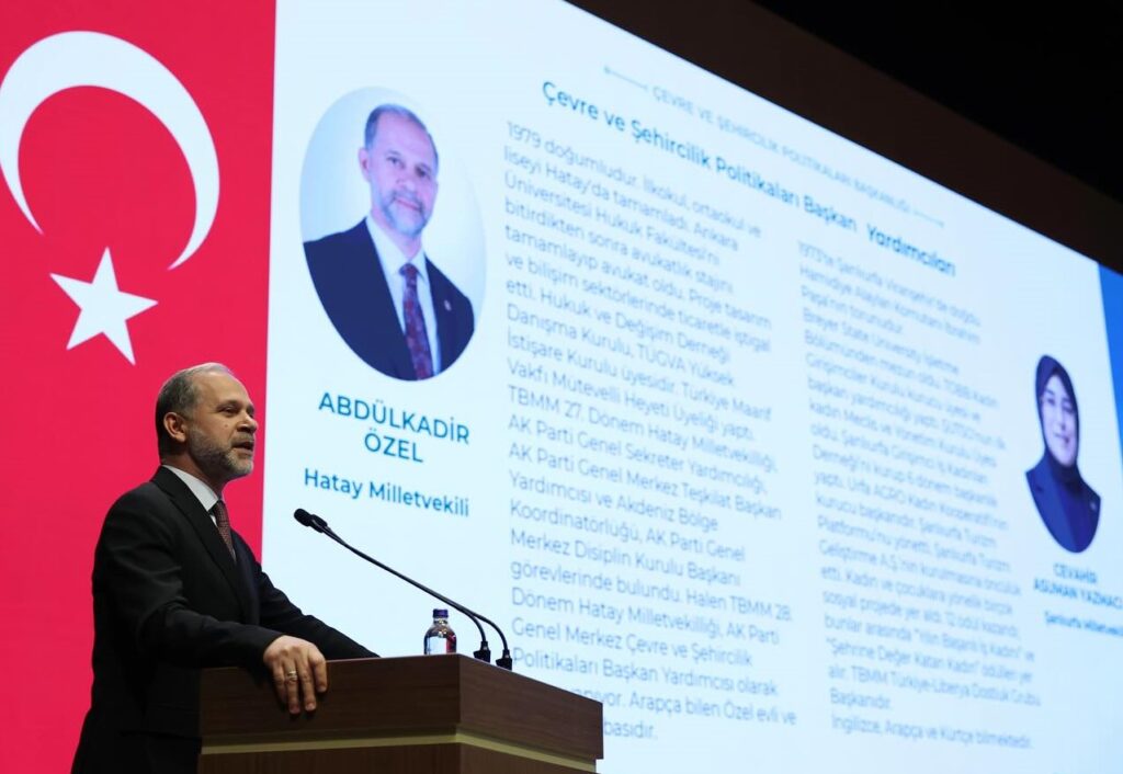 ÖZEL’DEN “GELECEĞE NEFES, ŞEHİRLERE DİRENÇ” VURGUSU