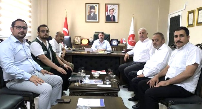 İL MÜFTÜSÜ MEVLÜT TOPÇU, YEŞİLAY HEYETİNİ MAKAMINDA AĞIRLADI
