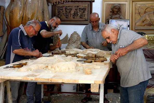YARIM ASIRDIR AHŞABA HAYAT VEREN DOKUNUŞLAR