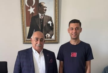 KAŞGÖZ’DEN GENÇ HAKEM ÇELİK’E DESTEK: “SÜPER LİG YOLUNDA HATAY’I GURURLANDIRIYOR”