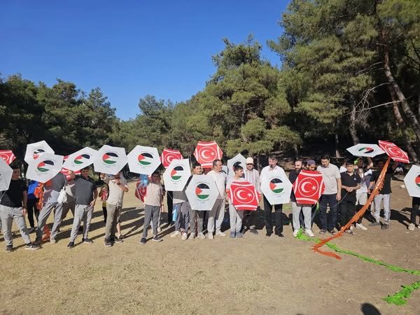 HATAY’DA UÇURTMALAR FİLİSTİN İÇİN GÖKYÜZÜNE YÜKSELDİ