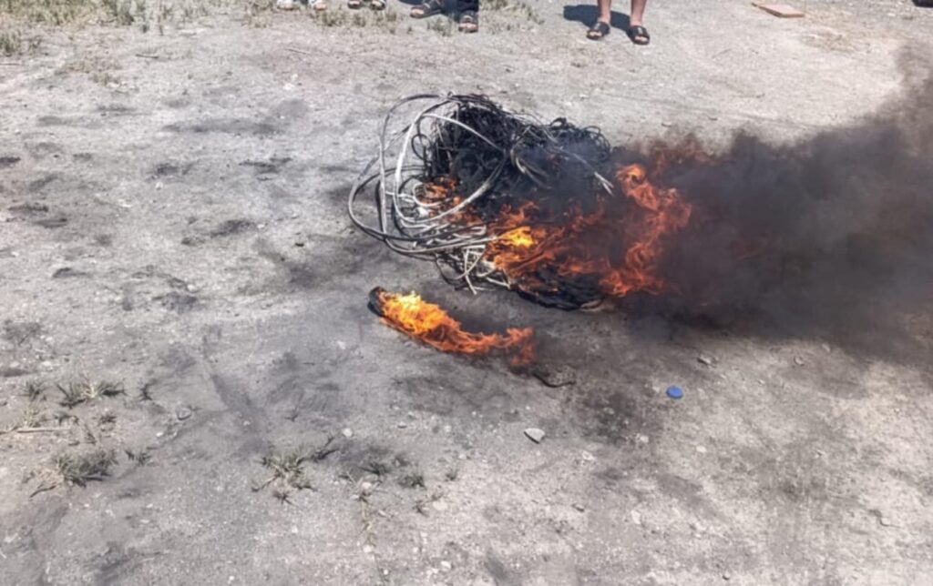 TÜRBENİN ELEKTRİK KABLOLARINI ÇALAN 2 ZANLI TUTUKLANDI