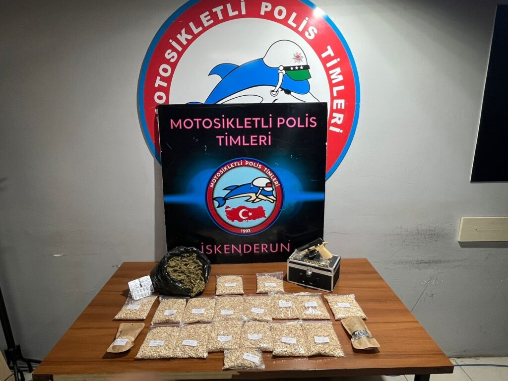 33 BİN 433 UYUŞTURUCU HAP ELE GEÇİRİLDİ