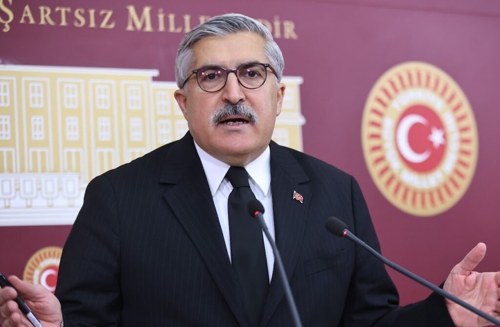 YAYMAN: ”TERÖRSÜZ TÜRKİYE, GÜNDELİK SİYASETİN KONUSU DEĞİL BEKA MESELESİDİR”