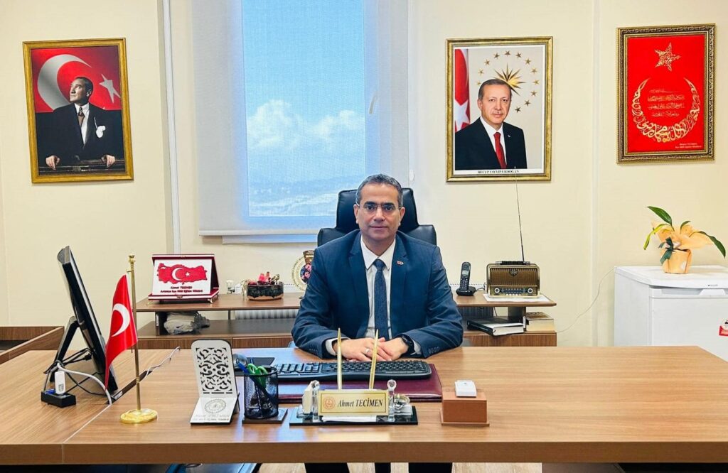 MÜDÜR TECİMEN’DEN 15 TEMMUZ MESAJI