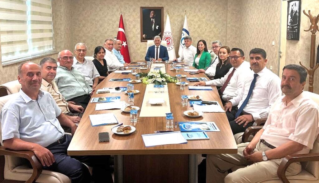 SGK HATAY İL MÜDÜRLÜĞÜ’NDE DEĞERLENDİRME TOPLANTISI GERÇEKLEŞTİRİLDİ