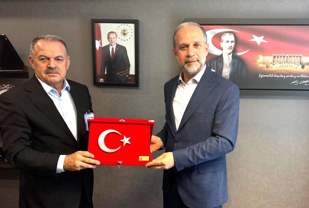 MEMUR-SEN’DEN MİLLETVEKİLİ ÖZEL’E ZİYARET