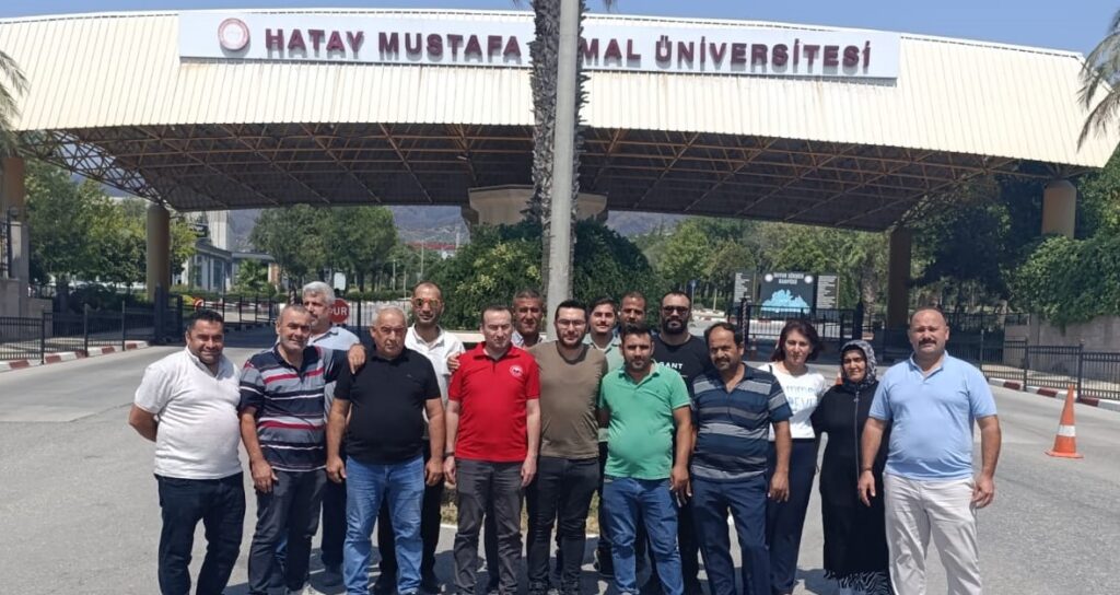 HATAY’DA İL TARIM MÜDÜRLÜĞÜ İŞÇİLERİ İŞ BIRAKTI