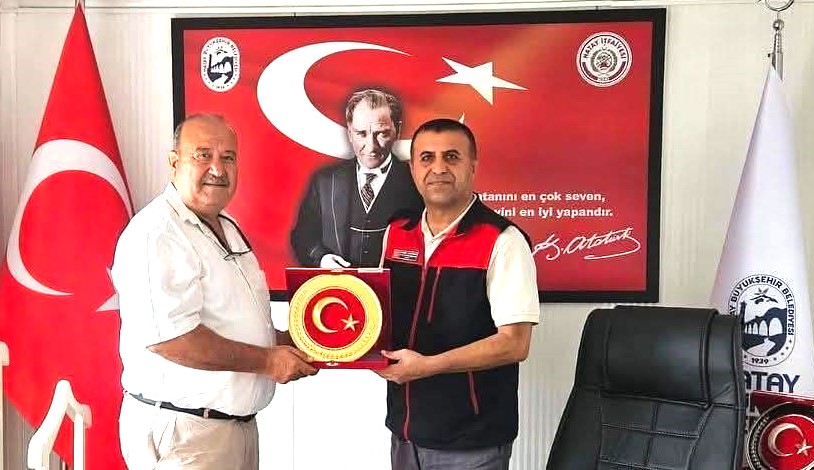 İSKENDERUN MUHTARLAR DERNEĞİ’NDEN AHMET KESKİN’E TEŞEKKÜR!