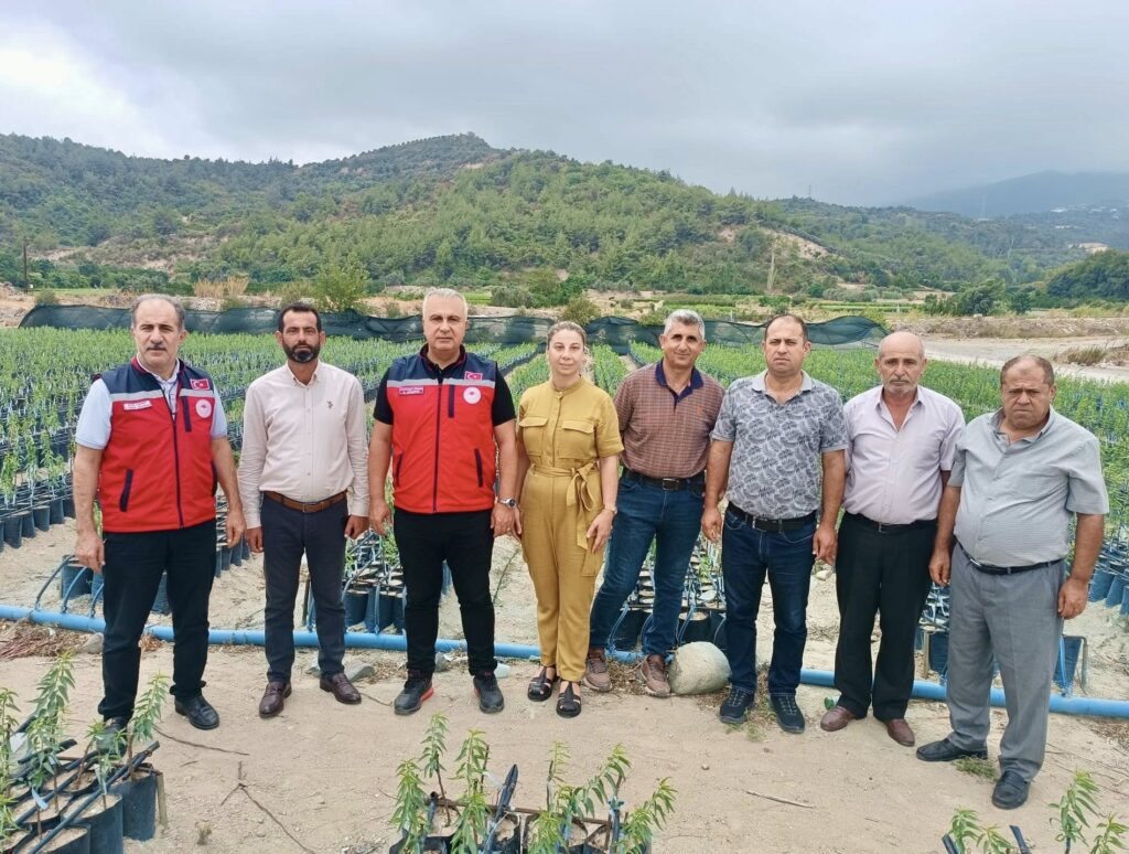 TÜRKMEN: ÜRETİCİLERİN YANINDA OLMAYA DEVAM EDİYORUZ