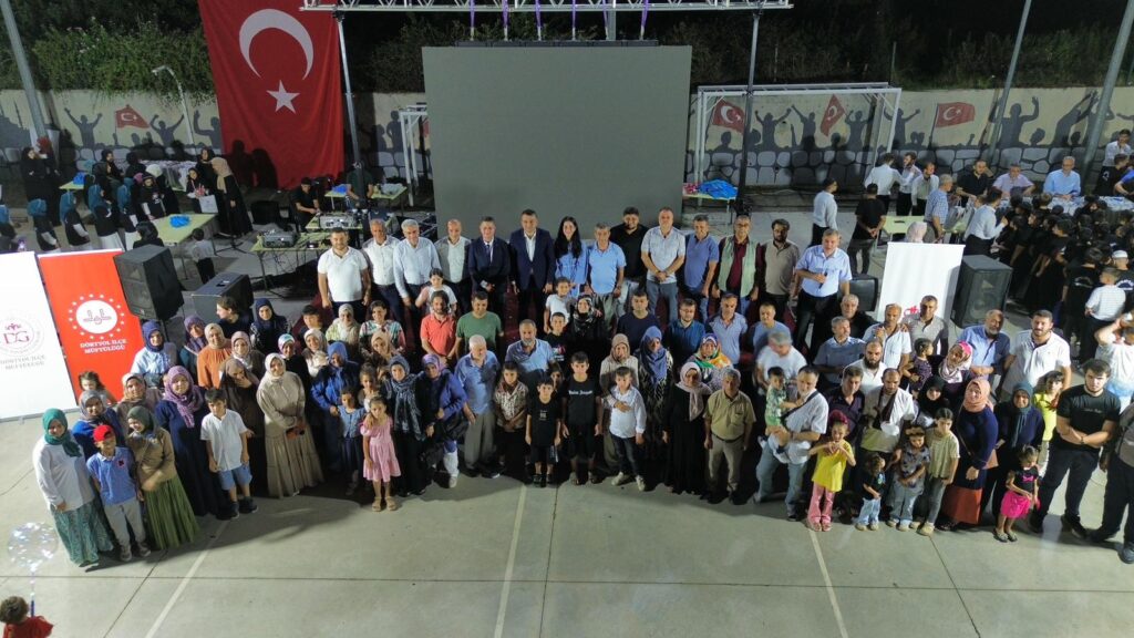 KUR’AN KURSU ÖĞRENCİLERİNDEN İSRAİL’İN GAZZE’YE SALDIRILARINA TEPKİ