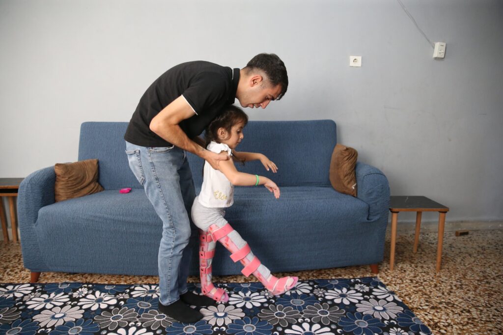 YAĞMUR’UN HAYALİ: TEK BAŞINA YÜRÜMEK