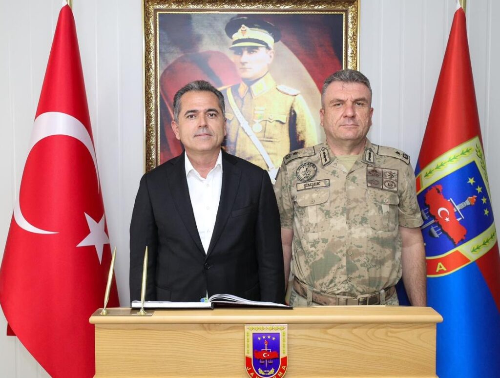 AKDAŞ’TAN TUĞGENERAL İLKER ŞİMŞEK’E NEZAKET ZİYARETİ