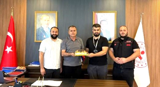 KAYMAKAM AKDAŞ’A MESCİD-İ AKSA’LI HEDİYE