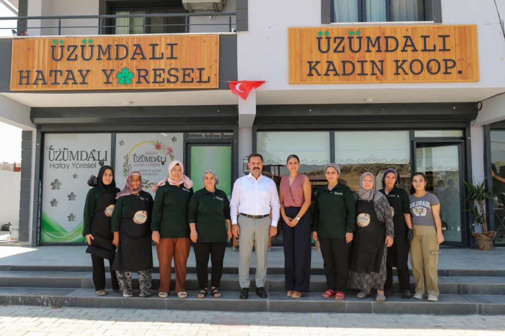 VALİ MASATLI’DAN ÜZÜMDALI KADIN KOOPERATİFİNE ZİYARET